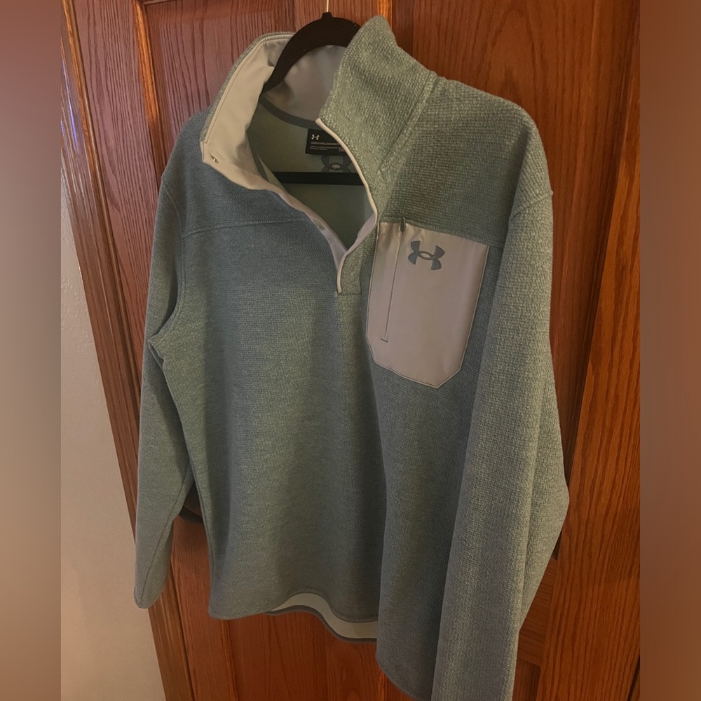 Brand New Under Armour Quarter Zip | large